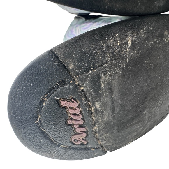 Ariat Women’s Western Style Leather Boots with Detailed Embroidery - Size 8 - Picture 13 of 16